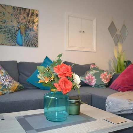 2 Bedroom City By Fyh-property, Free Parking Apartment
