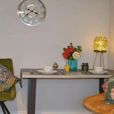 2 Bedroom City By Fyh-property, Free Parking