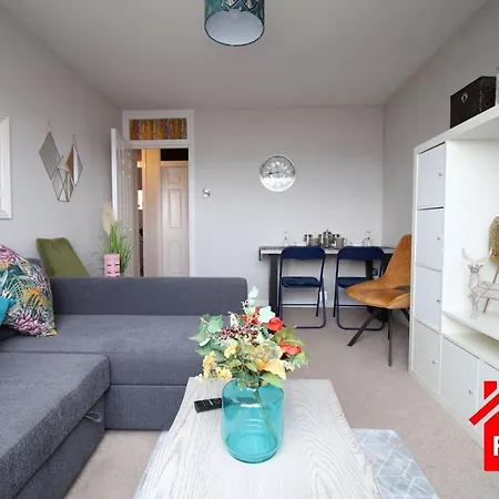 2 Bedroom City By Fyh-property, Free Parking *